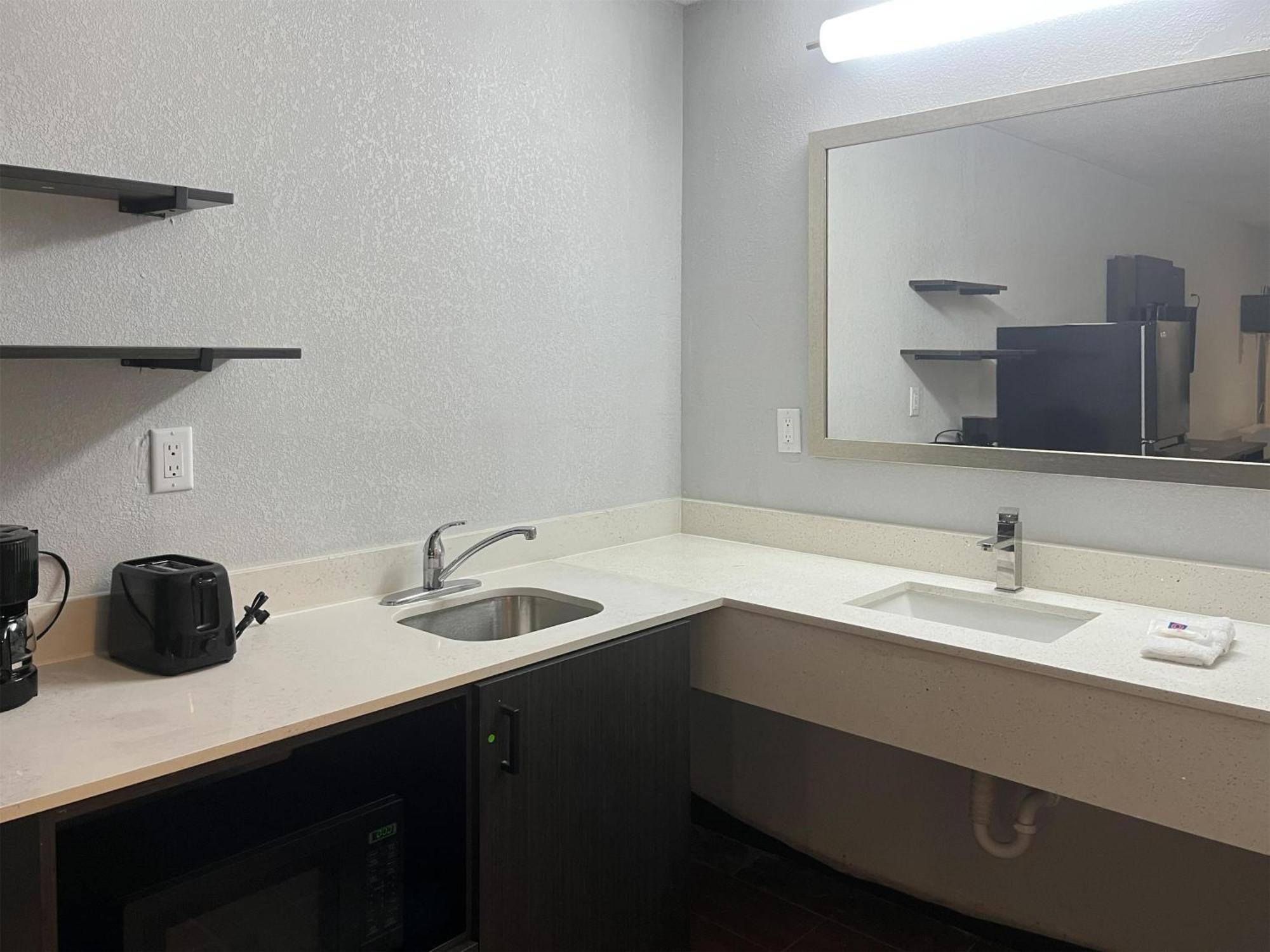 Studio 6 Suites Hurricane, Wv Eksteriør bilde